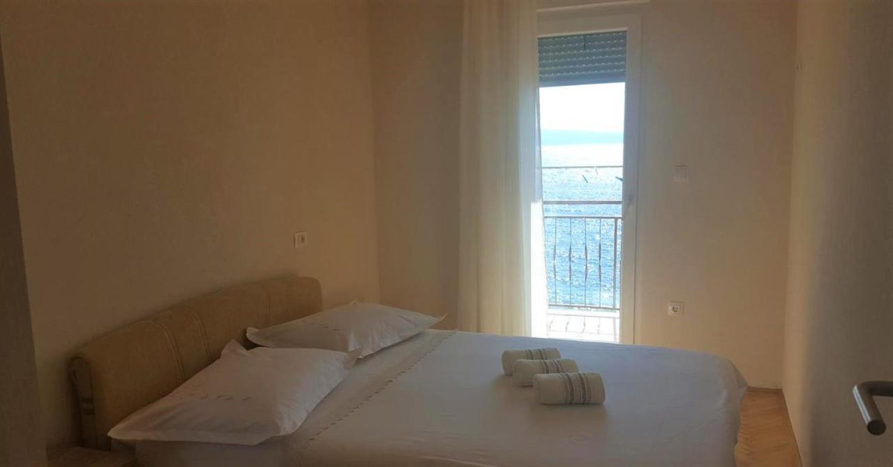 Adriatic Beach Suites Omiš Exterior foto